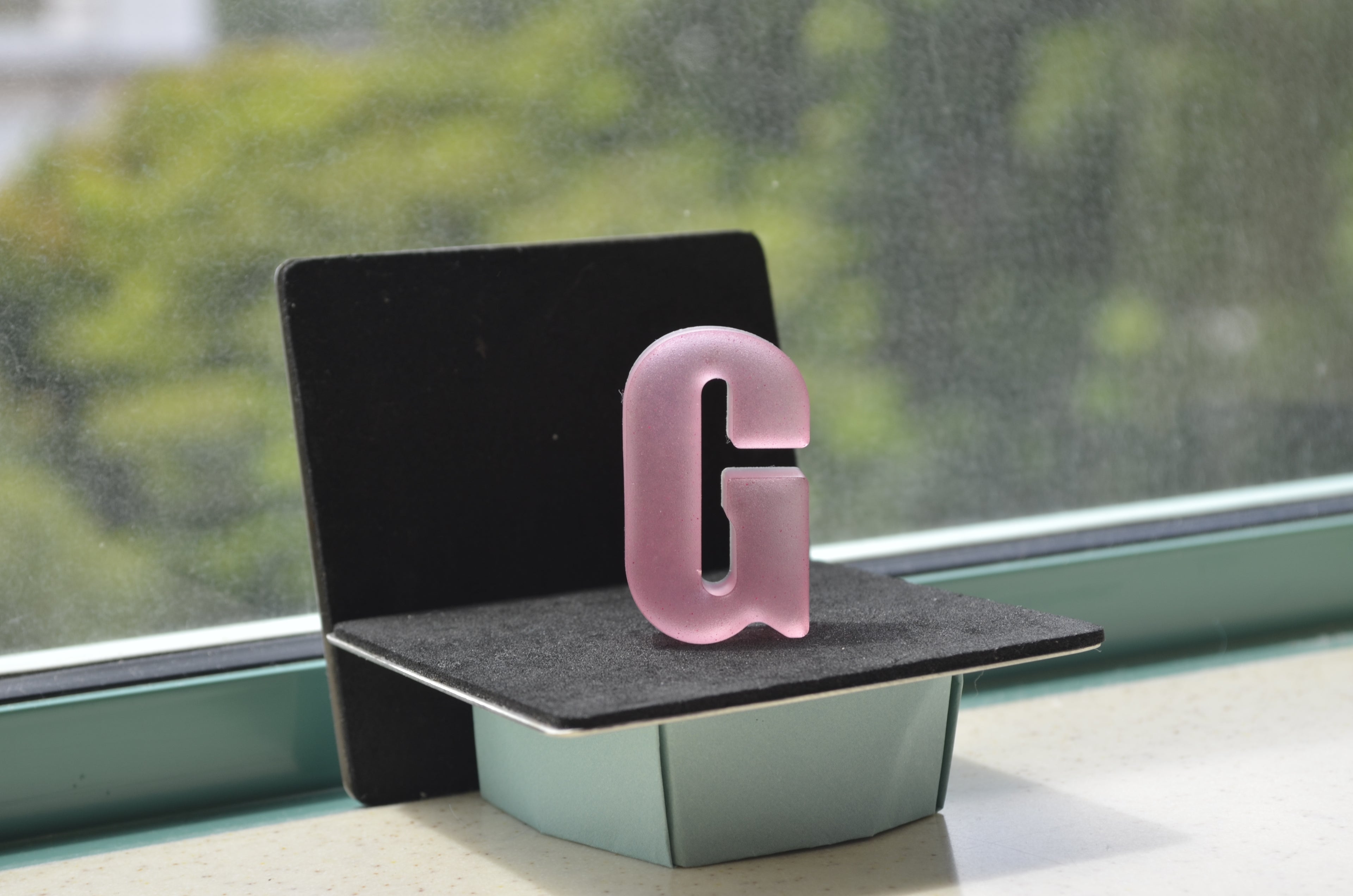 Pink Letter G